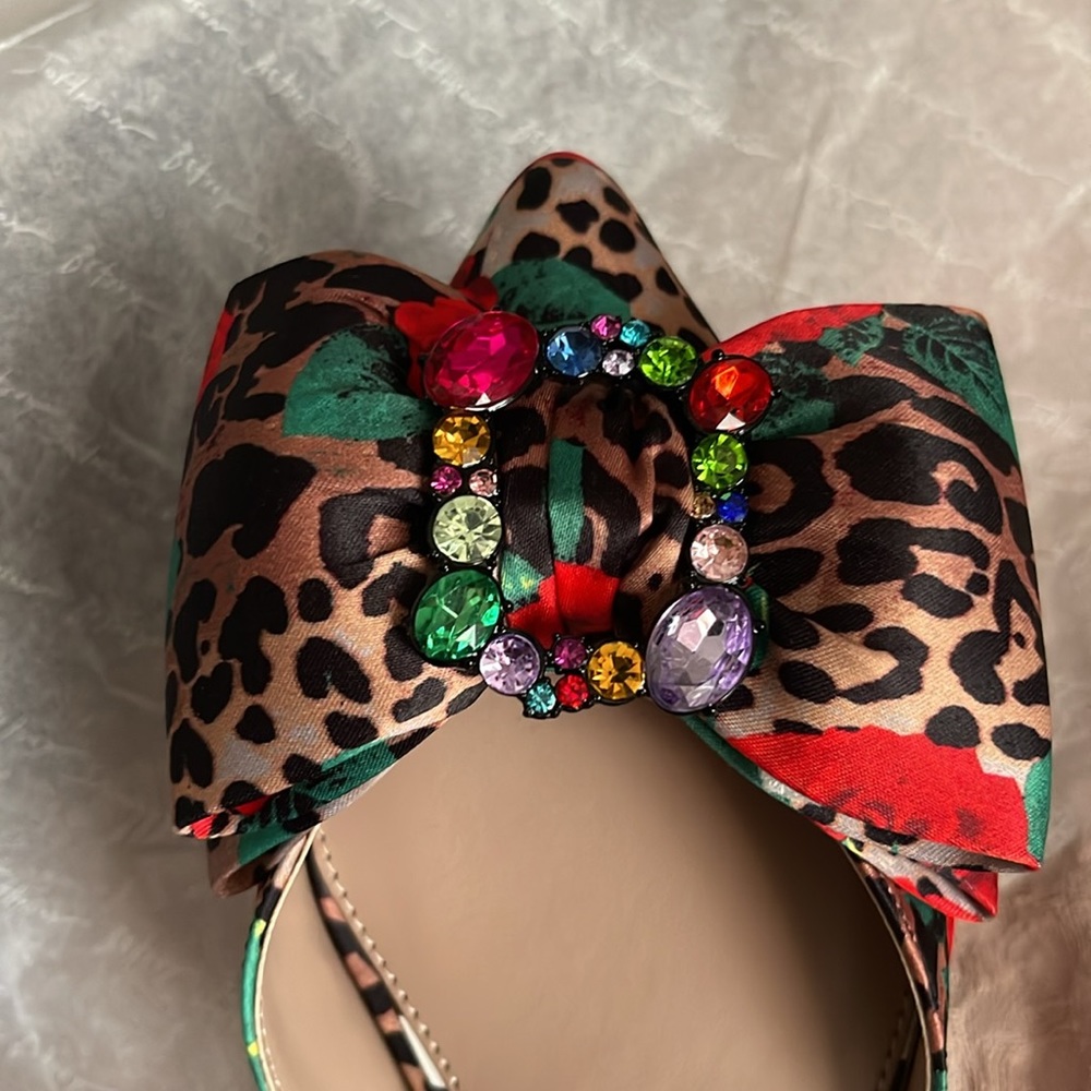 Betsey Johnson gemstones,kitten heel strap, Pointed toe, 2”